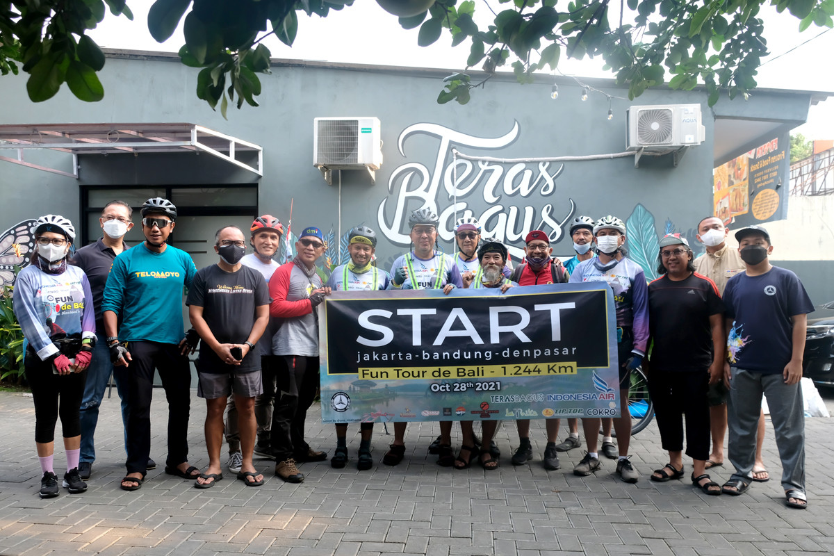 Dukungan Penuh Klub Mercedes-Benz Untuk Peserta 'Fun Tour de Bali'  