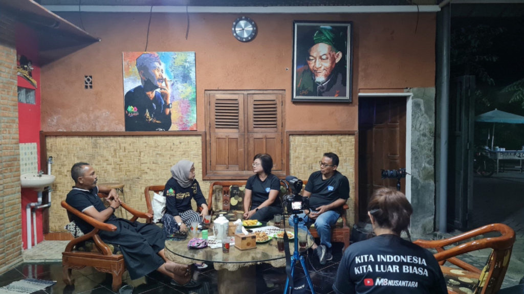 M8 Nusantara, 2 Pasangan Bikers Selesaikan 5 Etape Keliling Indonesia  