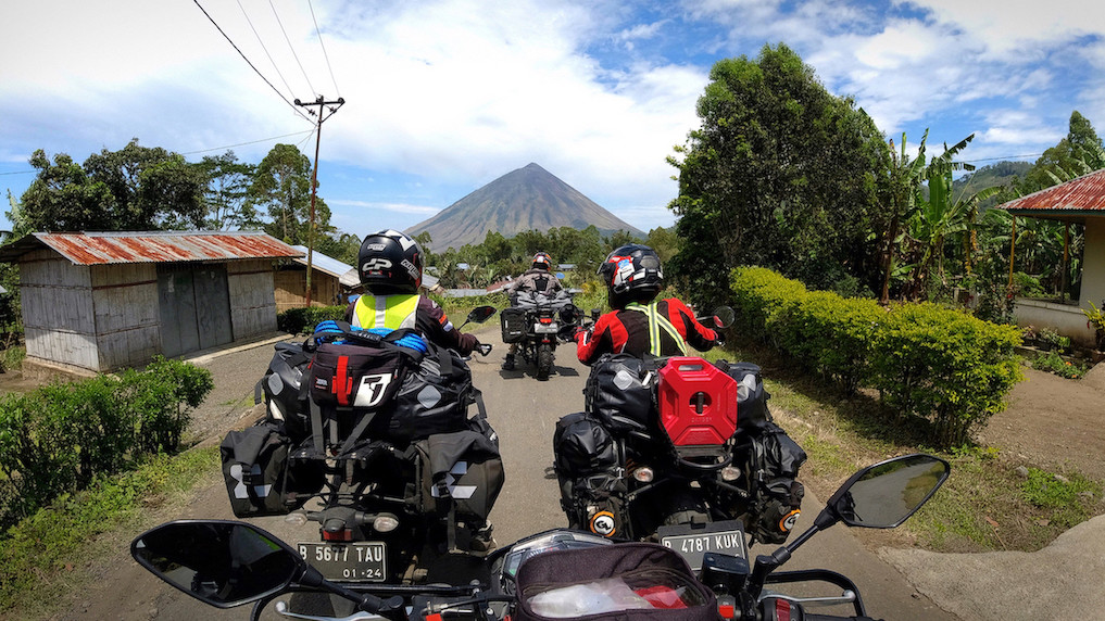 M8 Nusantara, 2 Pasangan Bikers Selesaikan 5 Etape Keliling Indonesia 