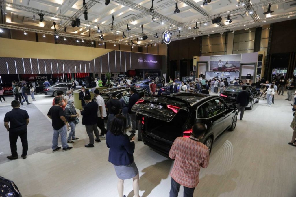 BMW Group Indonesia Penuhi Target Dengan Nilai Transaksi Lebih Dari 1 Triliyun Di GIIAS 2021.  