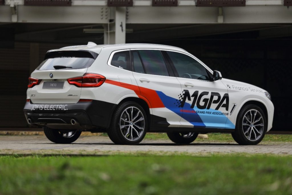 Dua Mobil Listrik BMW Jadi Official Mobility Partner Di Sirkuit Mandalika  