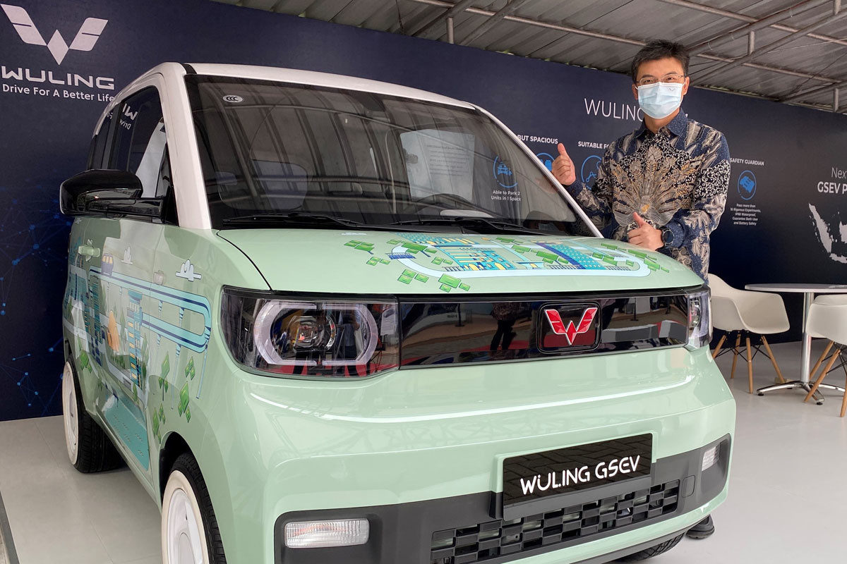 Kehadiran Wuling Motors di Indonesia Electric Motor Show 2021 