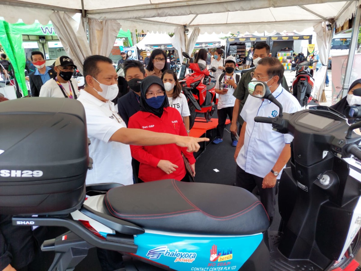 Indonesia Automodified x IIMS Motobike Show Resmi Dibuka  