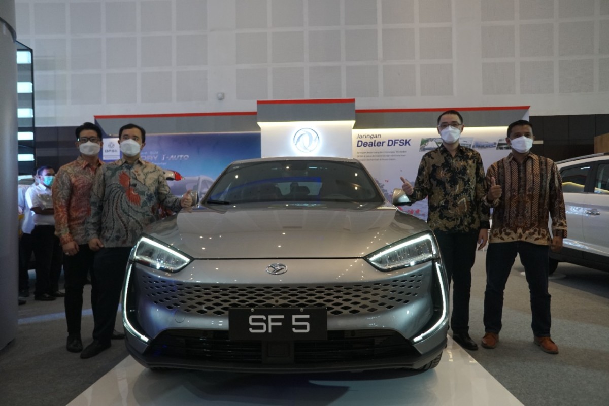 GIIAS Surabaya, DFSK Pamerkan Seres SF5 Perdana di Indonesia 