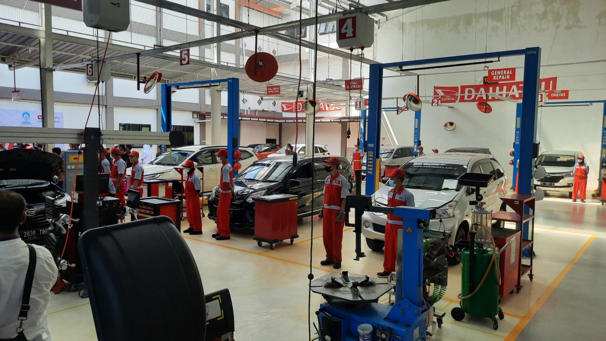 Daihatsu Berikan Edukasi ‘How To Make a Car’ ke Mahasiswa Binus ASO  