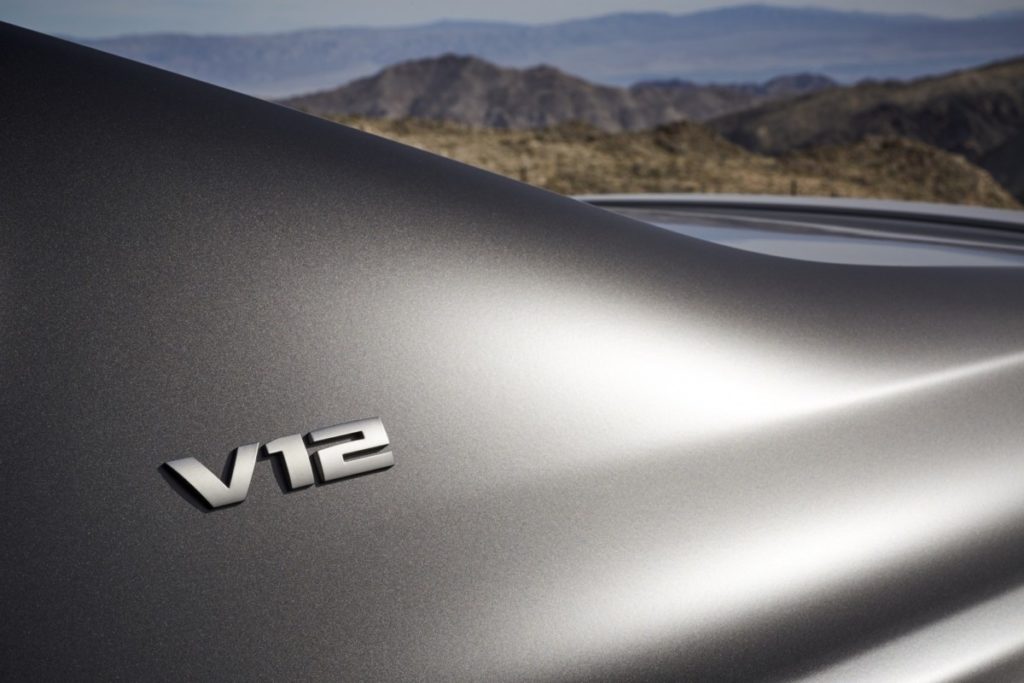 BMW Akhiri Produksi Mesin V12 Tahun Ini 
