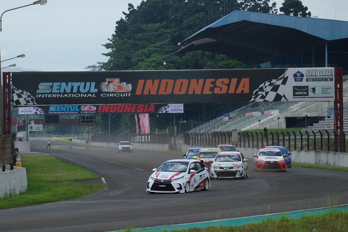 Toyota Gazoo Racing Indonesia Tampil Menawan di Kejurnas ITCR 