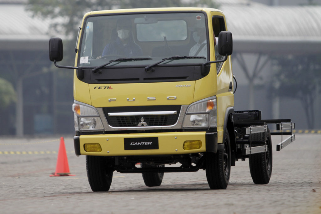 Agar Performa Tetap Prima, Begini Cara Perawatan Truk Yang Benar ...