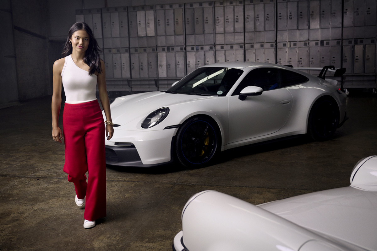 Petenis Cantik ini Brand Ambassador Terbaru Untuk Porsche 