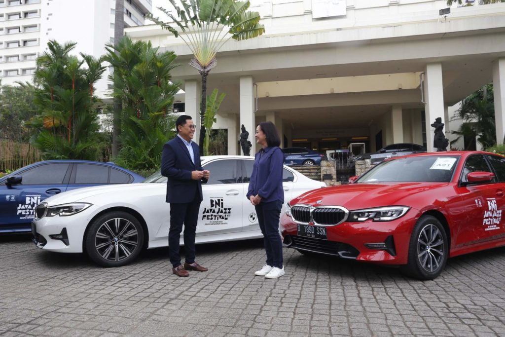 BMW Seri 3 Terbaru Jadi Mobil Resmi BNI Java Jazz Festival 2022 