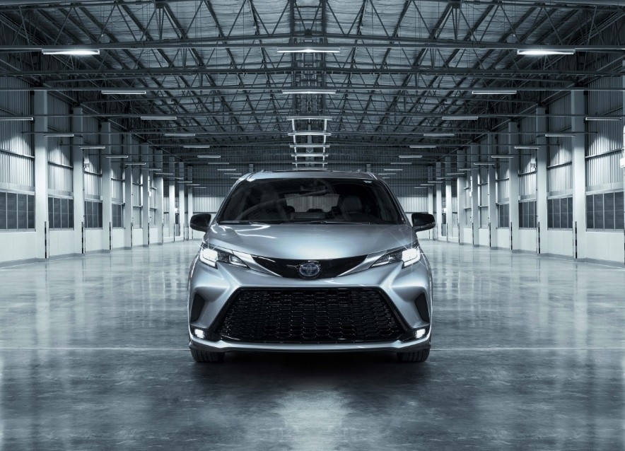 Toyota Rayakan Ulang Tahun Sienna ke-25 Dengan Edisi Khusus 