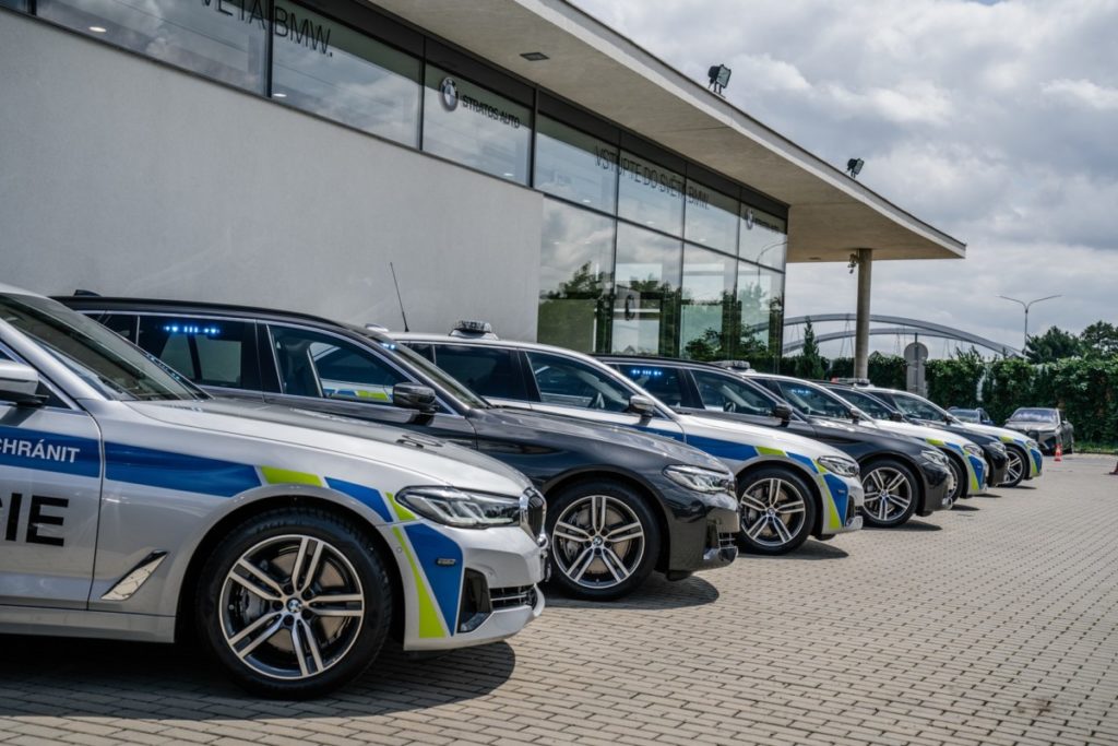 Kepolisian Republik Ceko Andalkan BMW 540i xDrive Touring  