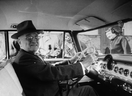 Chrysler New Yorker Ex-Presiden AS, Harry S Truman Dijual 