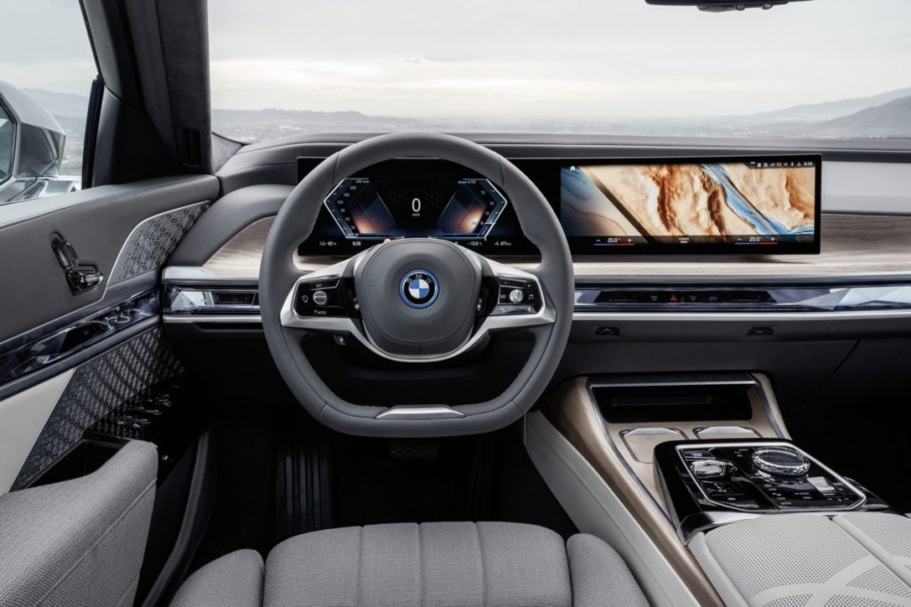 BMW i7 Akan Luncurkan Versi Proteksi Balistik?  