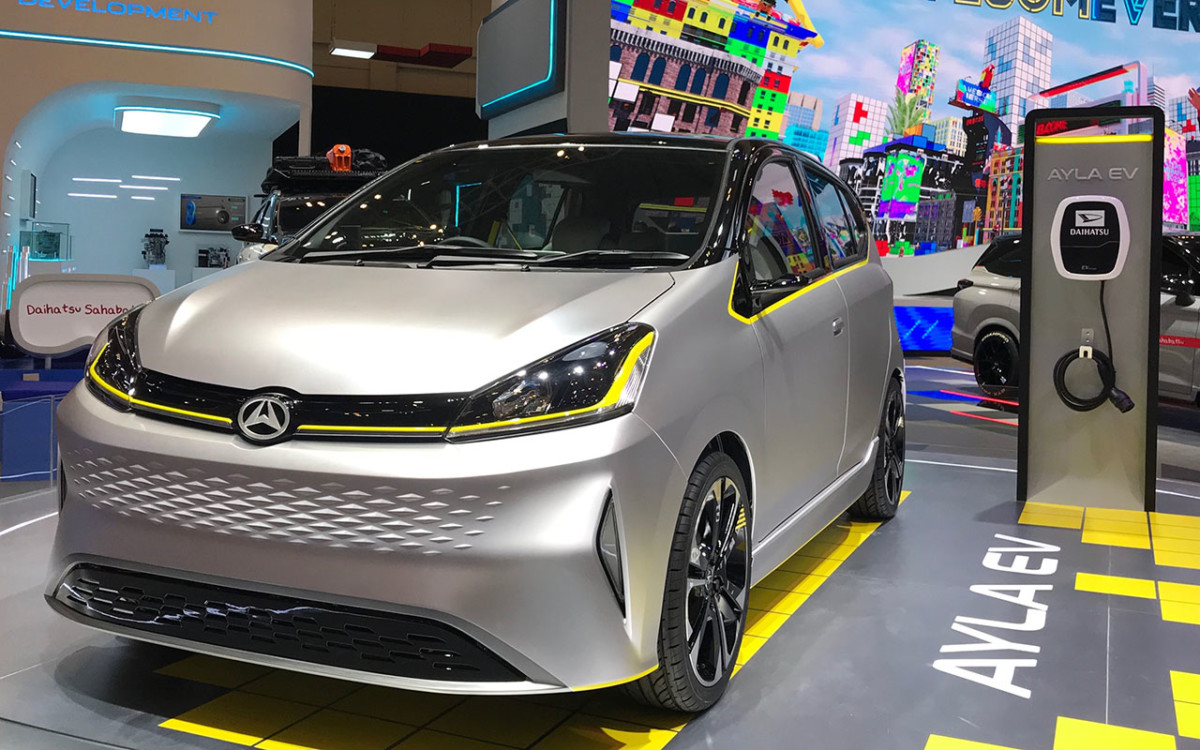 Mobil Konsep Daihatsu Ayla BEV Tebar Pesona di GIIAS 2022  