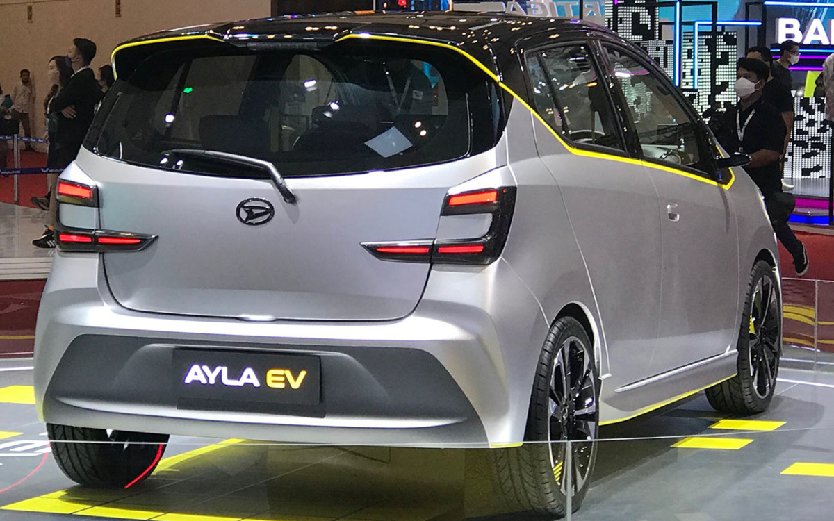 Mobil Konsep Daihatsu Ayla BEV Tebar Pesona di GIIAS 2022 