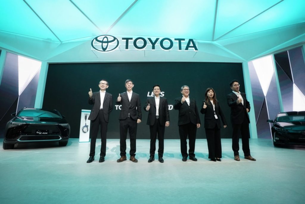 Semakin Komplit, Toyota Hadirkan bZ4X Di GIIAS 2022  