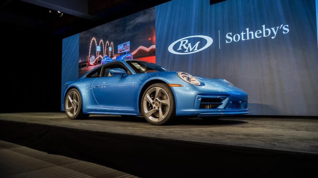 Porsche 911 GTS "Sally Carrera Special" Terjual Jutaan Dolar  