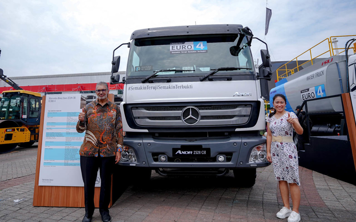 Mercedes-Benz Axor Euro 4 Hadir di Mining Indonesia 2022  