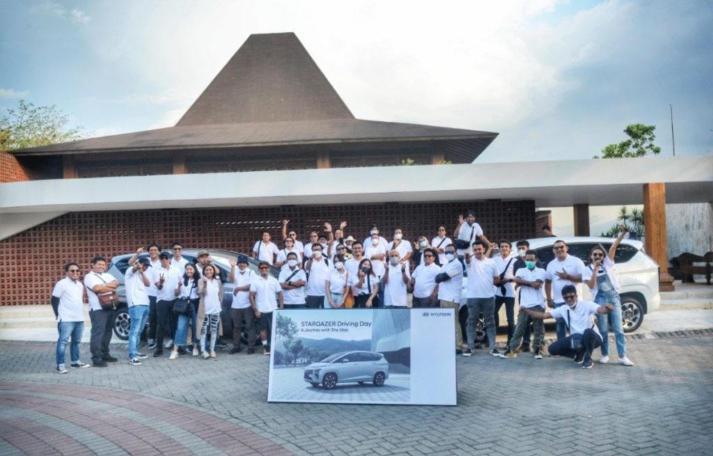 Uji Fitur Dan Performa Hyundai Stargazer Di Jawa Timur  