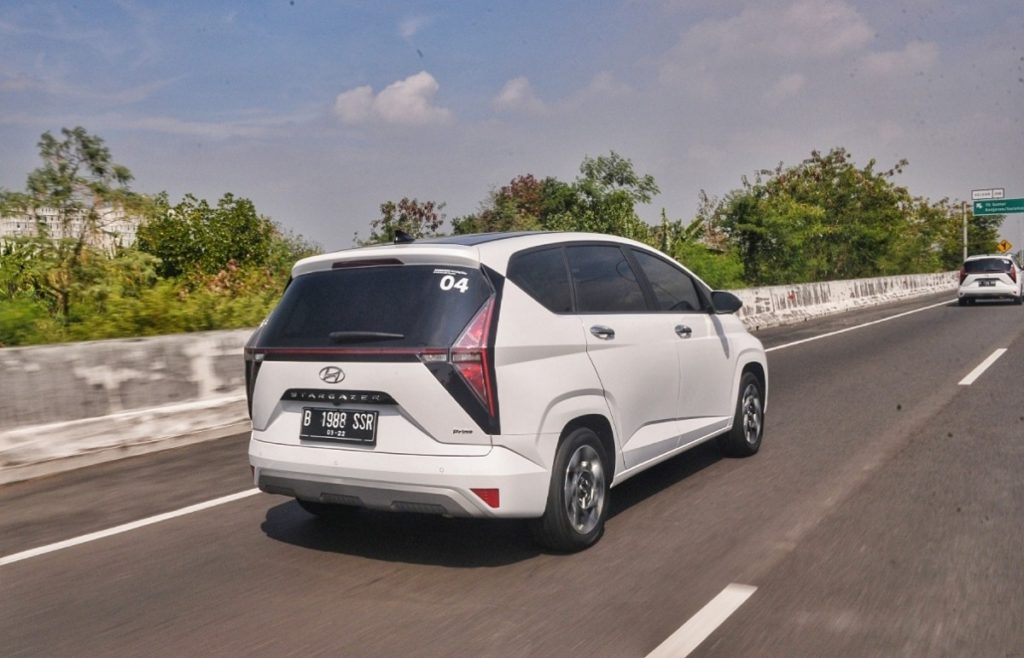 Uji Fitur Dan Performa Hyundai Stargazer Di Jawa Timur  