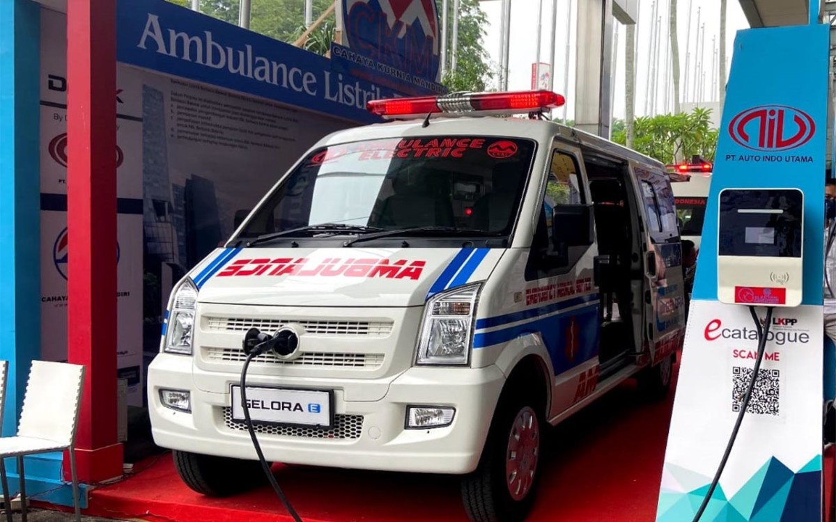 Ambulans Listrik Pertama di Indonesia Gunakan DFSK Gelora E  