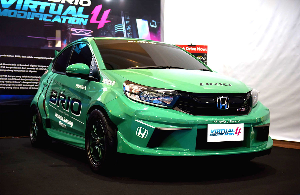City Hatchback RS dan Brio Modifikasi Mejeng di IMX 2022  