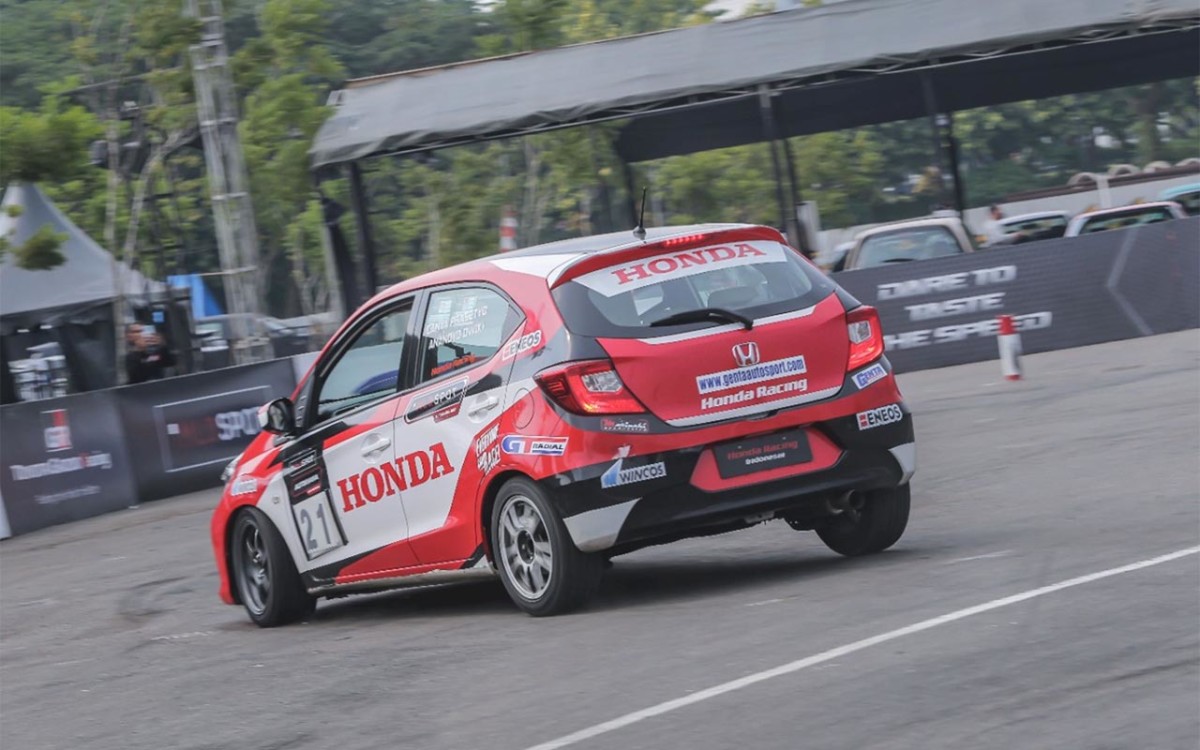 Pembalap Muda Honda Berhasil Naik Podium Kejurnas Autokhana  