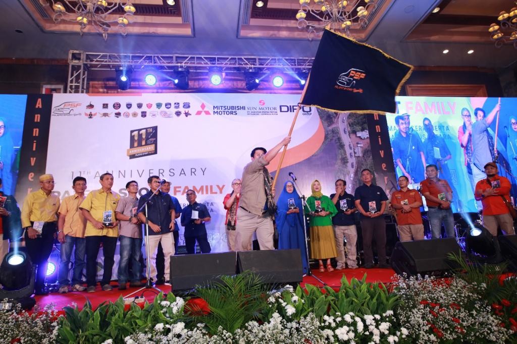 Meriahnya Perayaan HUT ke-11 Pajero Sport Family  