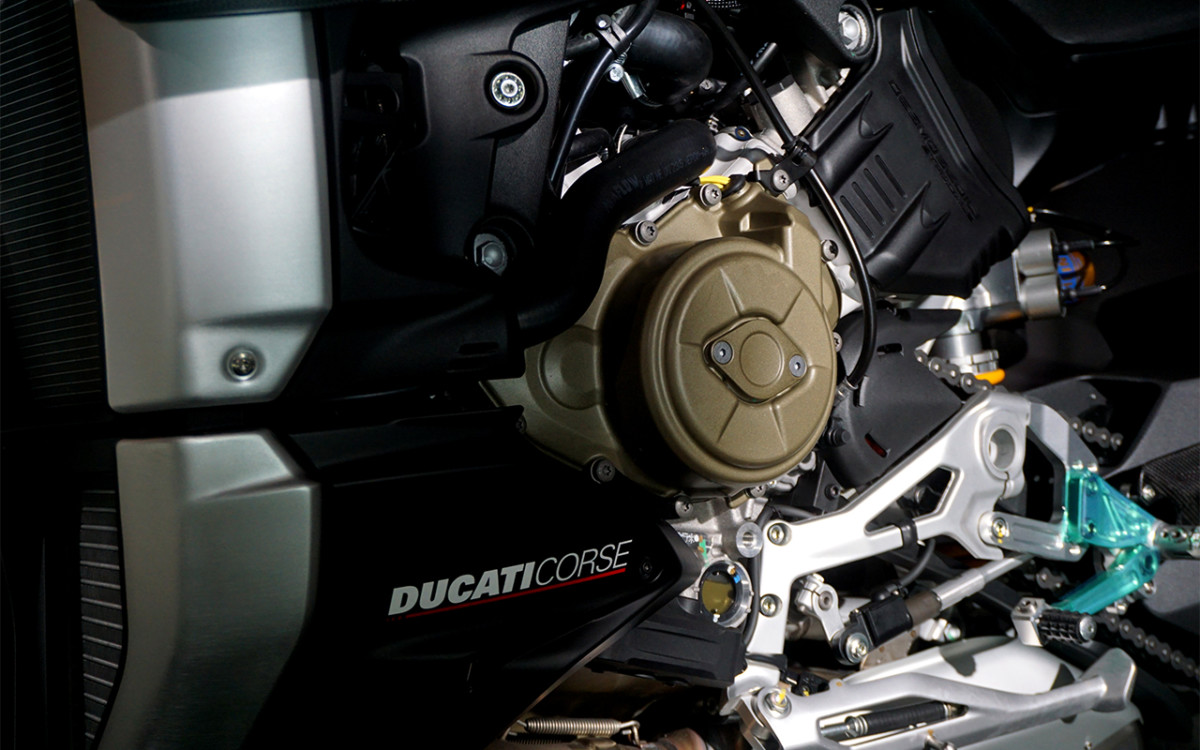 Ducati Indonesia Perkenalkan Dua Model Streetfighter, Segini Harganya  