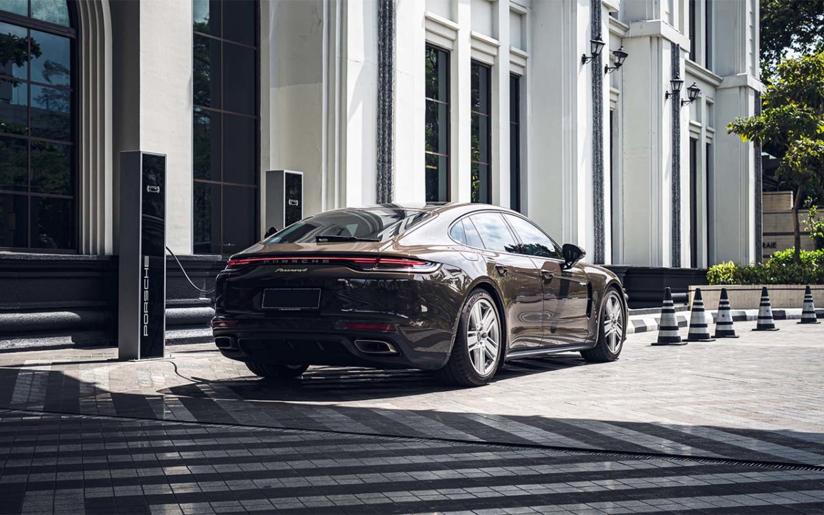 Porsche Destination Charging Pertama Hadir di Bandung  