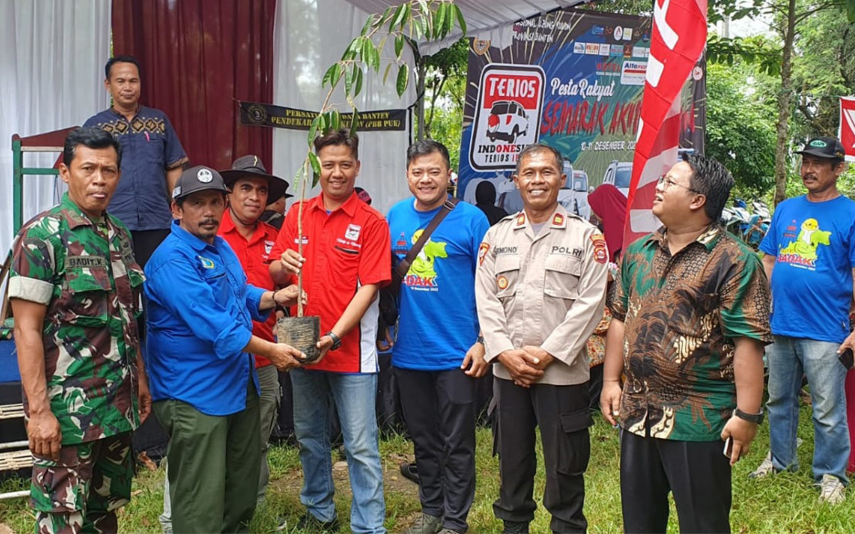 Daihatsu dan Komunitas Terios Indonesia Dukung Pelestarian Badak  