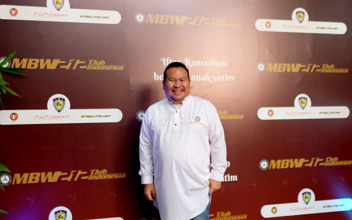 Baksos Ramadhan, MB W212 CI Berikan Bantuan ke Tiga Yayasan  