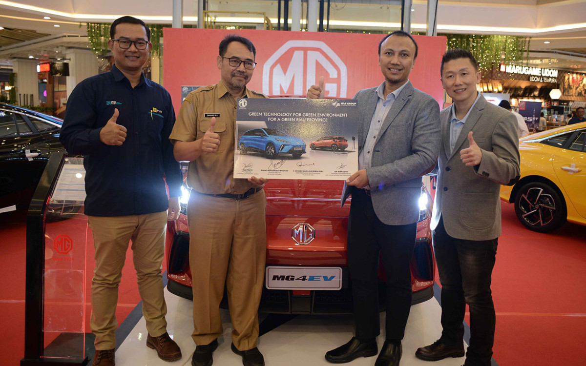 Hadirkan Solusi Kendaraan Hijau, MG Hadirkan MG4 EV di Pekanbaru  