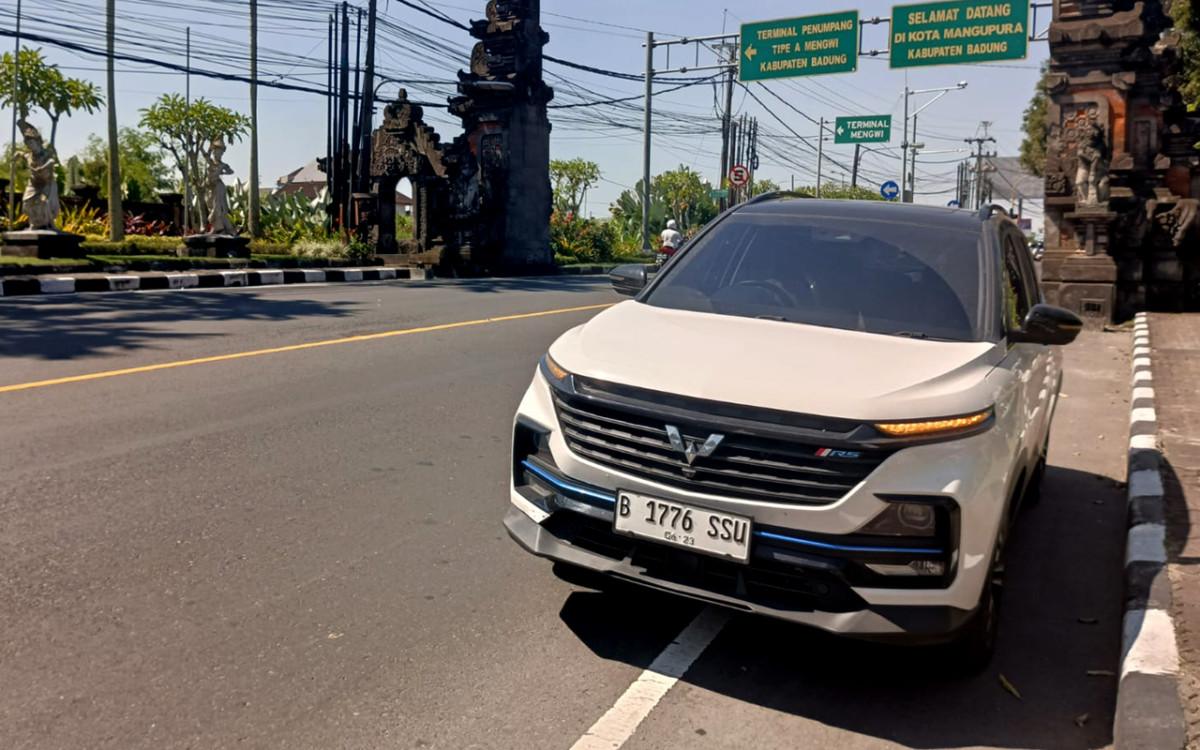 Sensasi Berkendara Wuling Almaz Hybrid Jakarta-Bali-Jakarta  