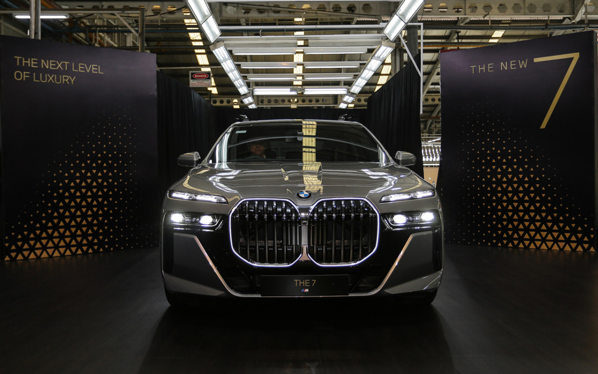 BMW Seri 7 Terbaru Meluncur, Definisikan Kemewahan  