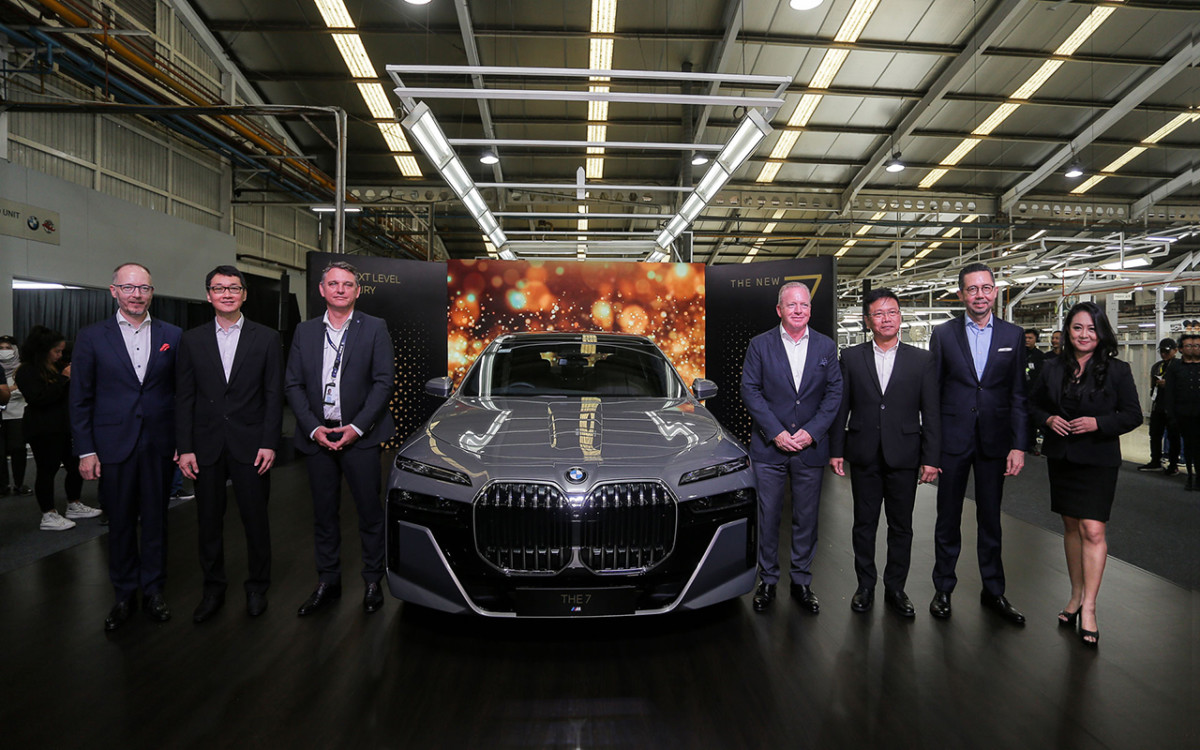 BMW Seri 7 Terbaru Meluncur, Definisikan Kemewahan  