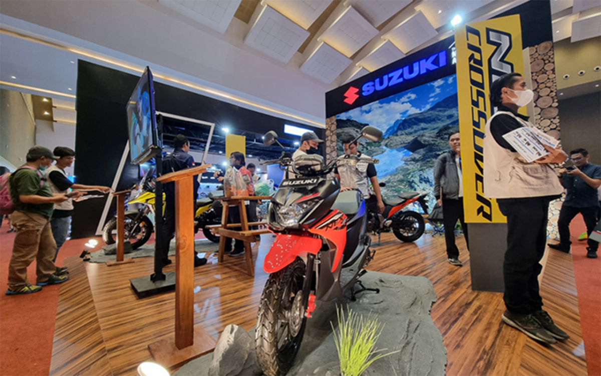 Suzuki Pamerkan Produk Unggulan di Jakarta Fair 2023  