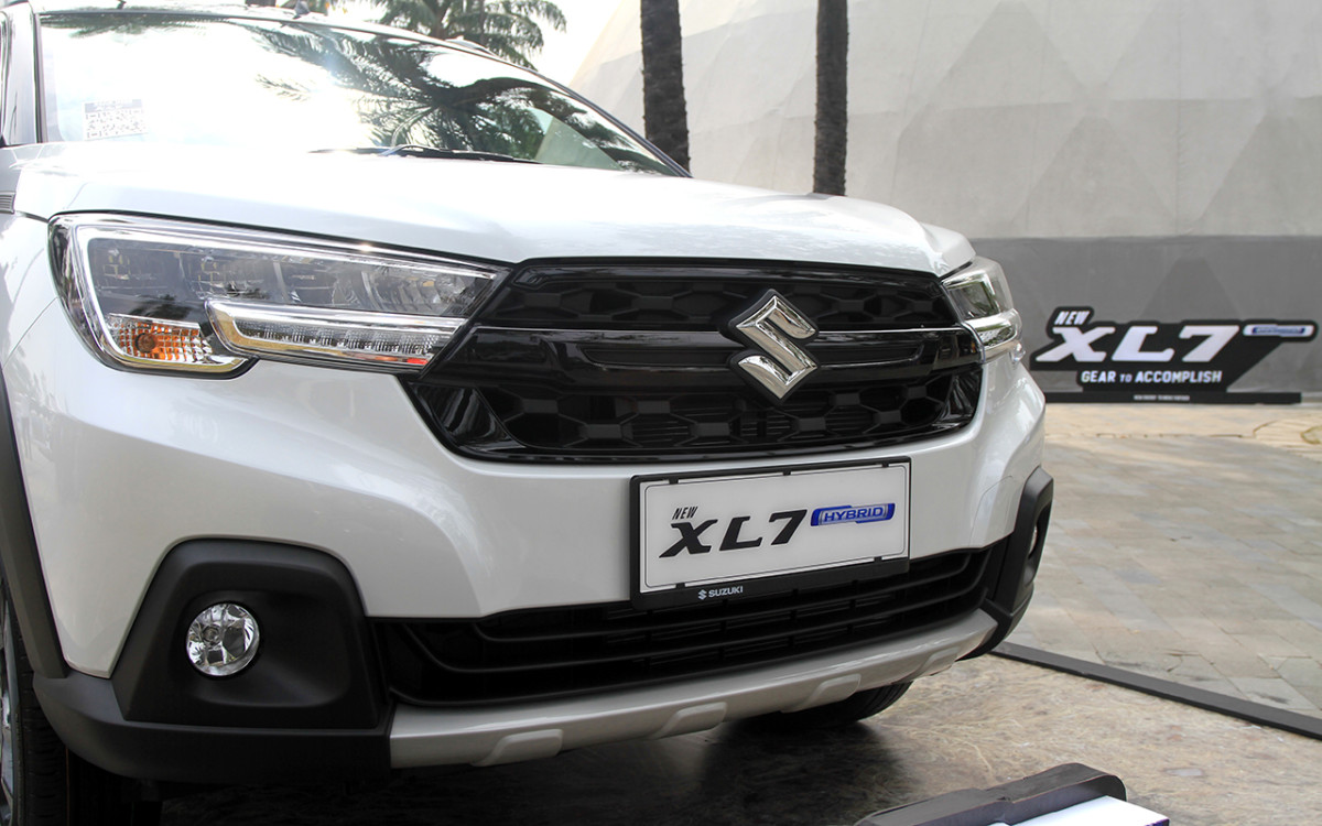 Hadir Dengan Tiga Varian Berbeda, Segini Harga Suzuki XL7 Hybrid  