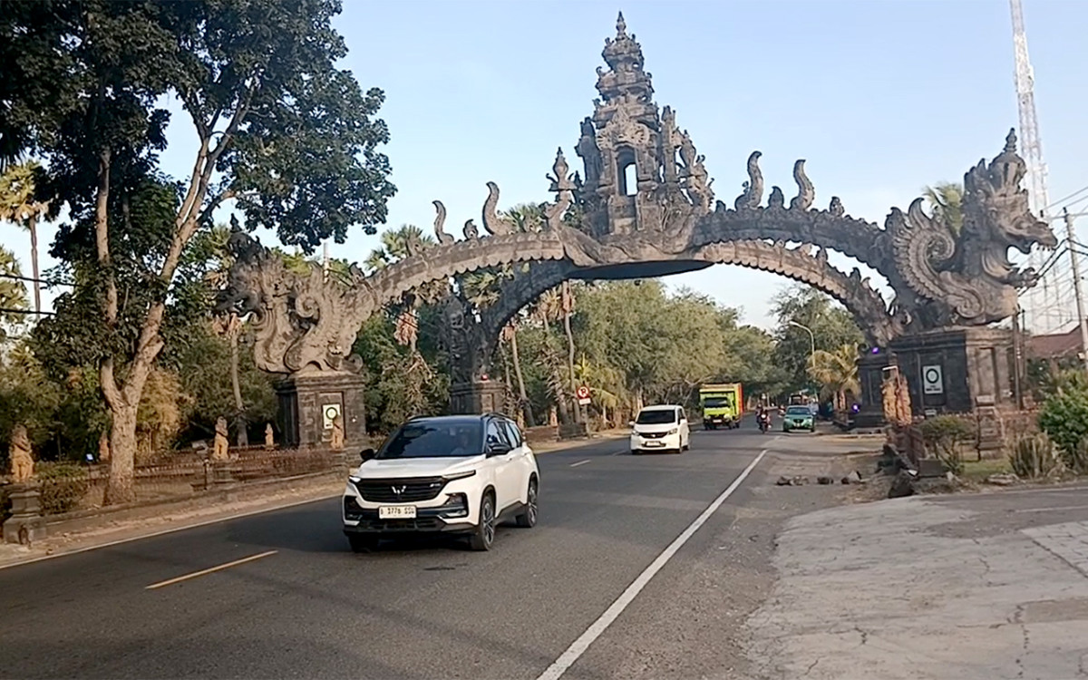 Sensasi Berkendara Wuling Almaz Hybrid Jakarta-Bali-Jakarta  