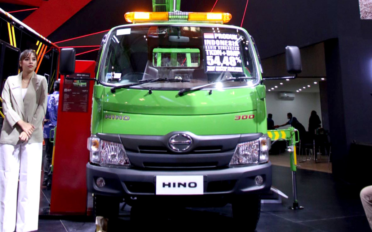 Hadir di GIIAS 2023, HINO Tampilkan Enam Kendaraan Andalan  