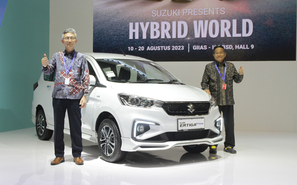 Penjualan Suzuki di GIIAS Surabaya 2023 Lampau Target  