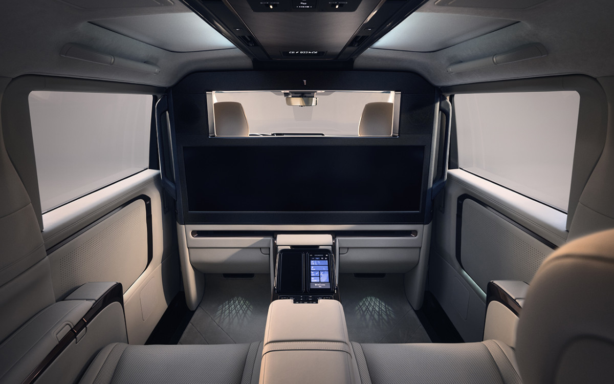The All New Lexus LM, Luxury Mover Dengan Peningkatan Teknologi baru  