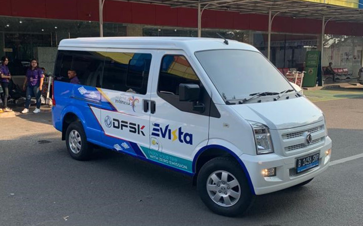 DFSK Gelora E, Mobil Wara-Wiri di Bandara Halim  
