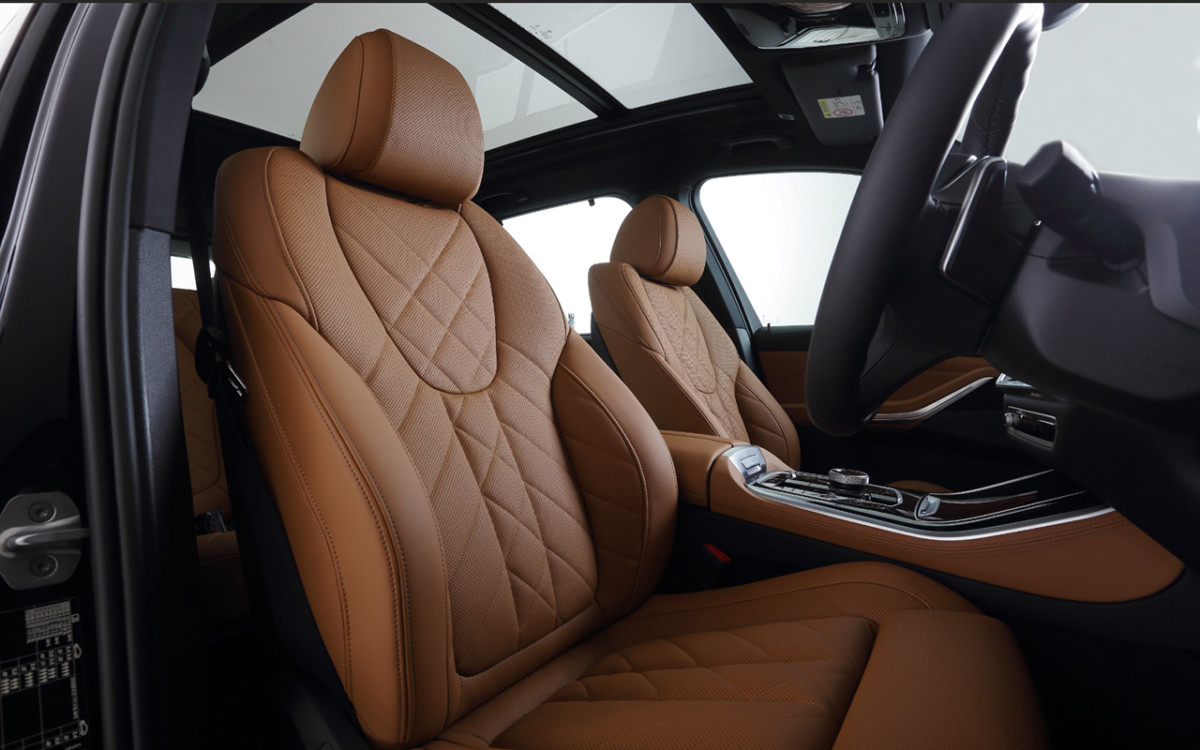 BMW Indonesia Berikan Berbagai Penyegaran Untuk BMW X5  