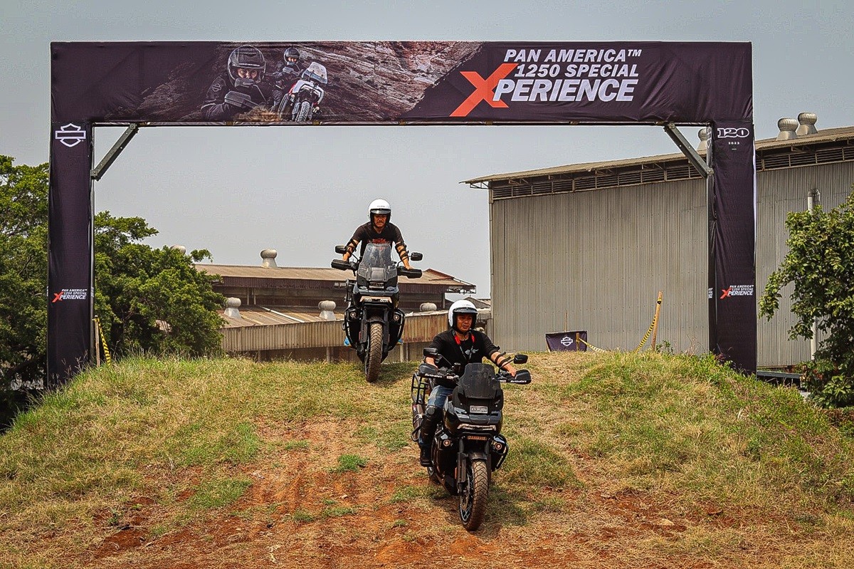 Harley-Davidson 'Pan America Xperience', Coba Langsung di Sirkuit  