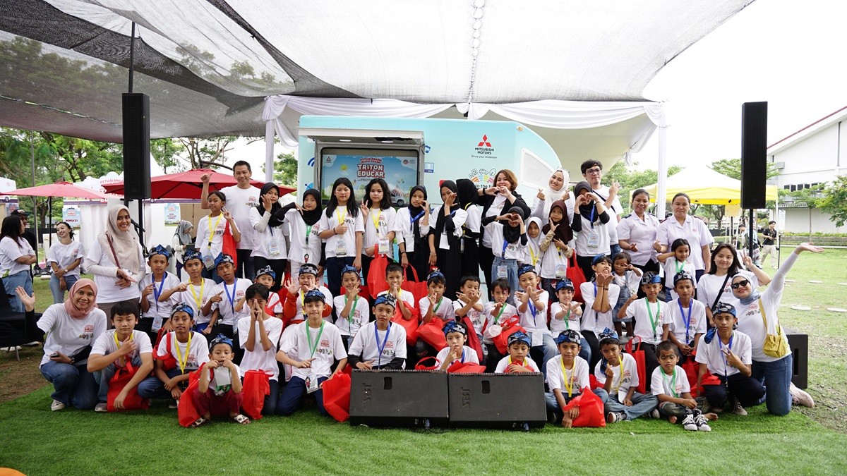 Petualangan Akhir Pekan 'TRITON EDUCAR' Berakhir di Bandung  