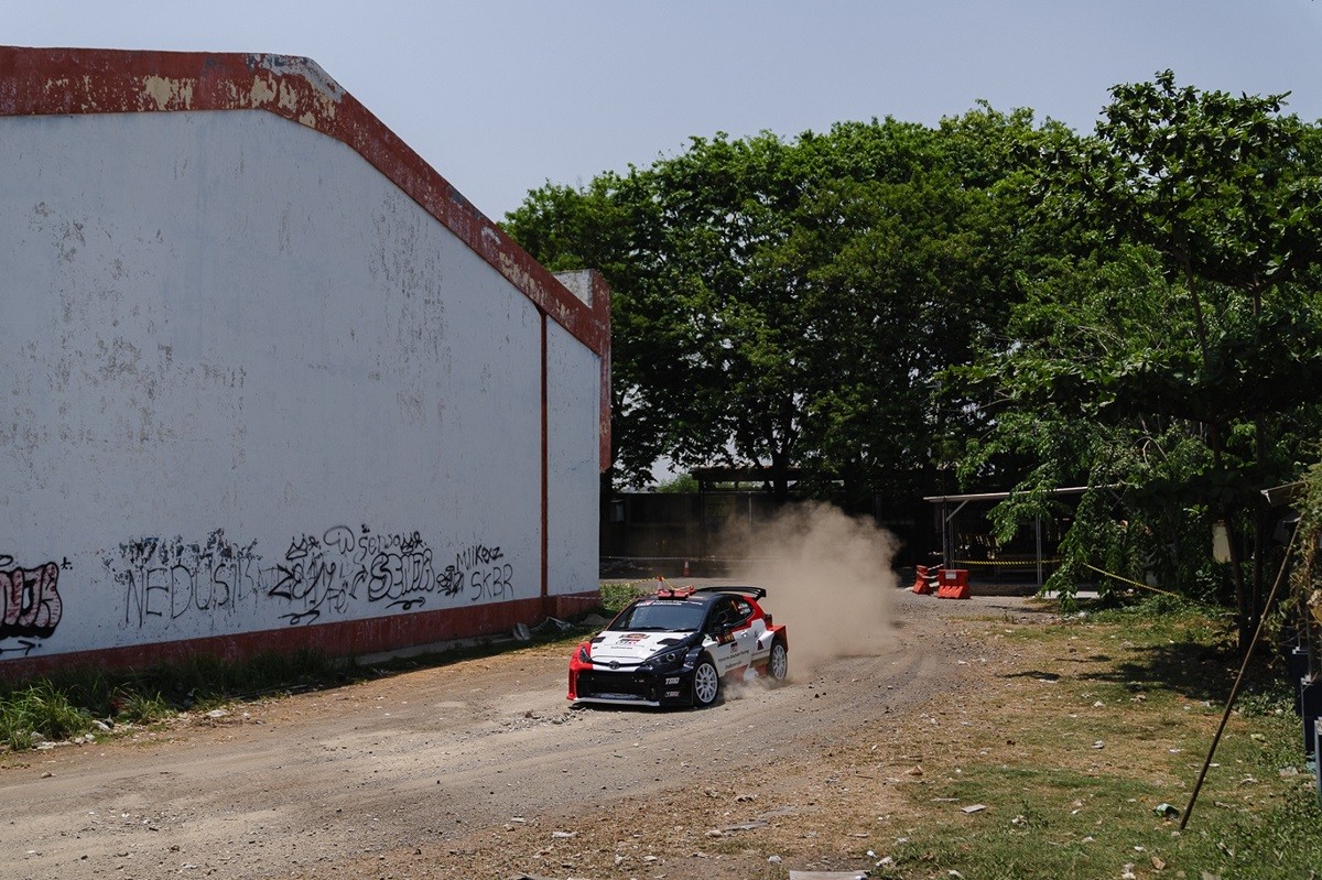 TGRI 'Back-to-Back' Raih Gelar Juara Nasional Kejurnas Sprint Rally 2023  