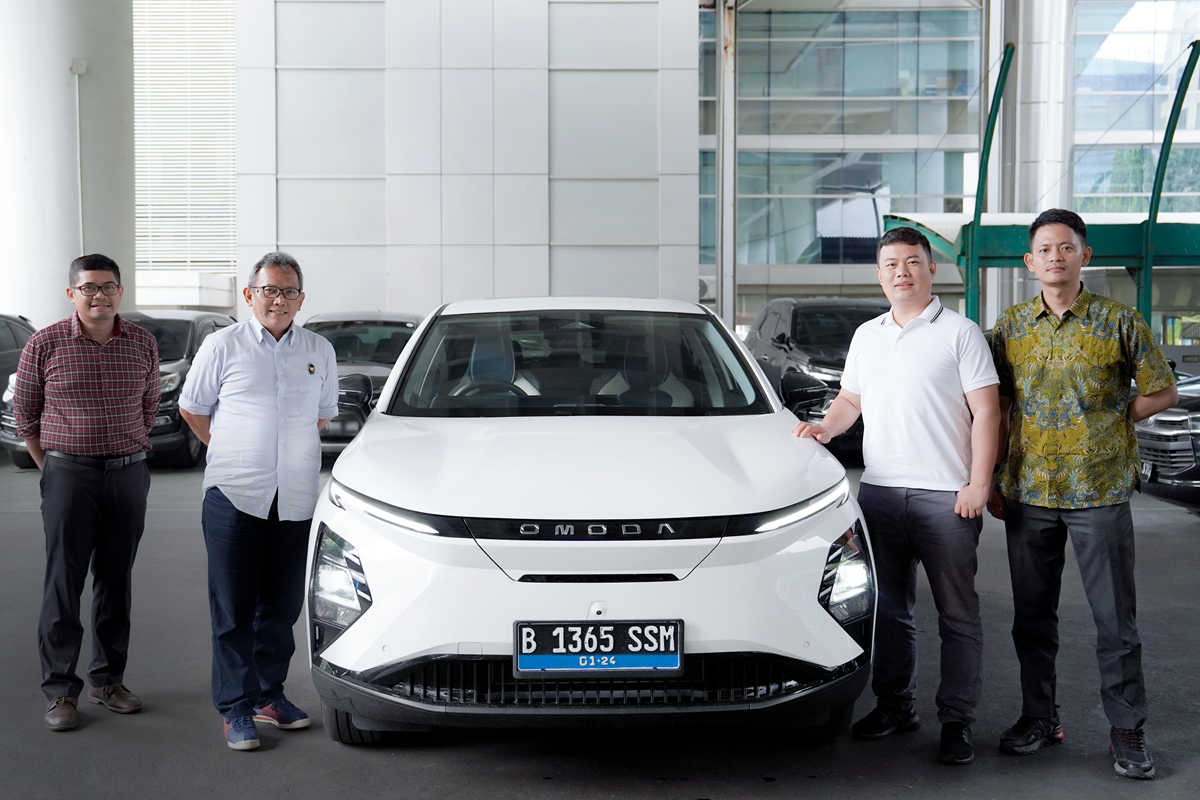 Usung Tagline 'Drive E-Future', Chery OMODA E5 Segera Meluncur  