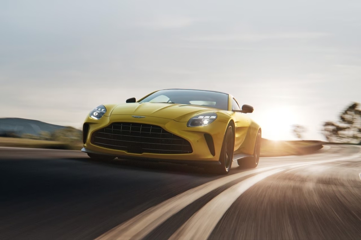 Aston Martin Vantage 2025, Lebih Sporty dan Bertenaga  